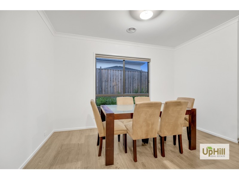 12 Curzon Street, Clyde North VIC 3978