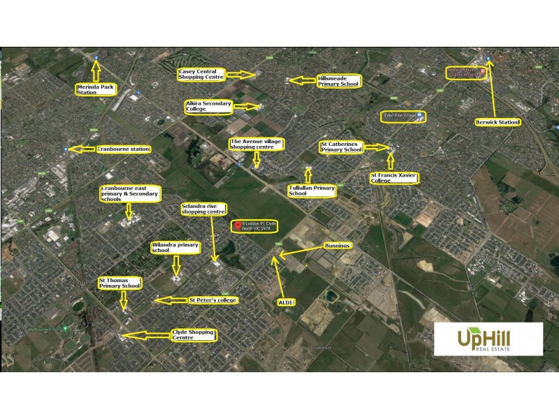 8 Loddon Place, Clyde North VIC 3978