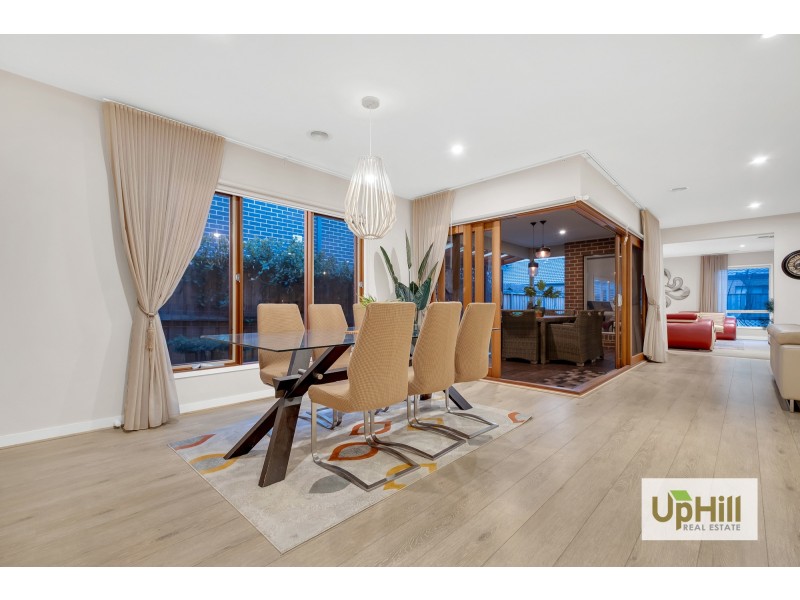 7 Huntley Street, Cranbourne North VIC 3977