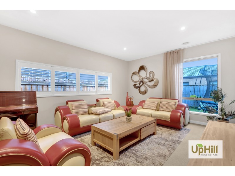 7 Huntley Street, Cranbourne North VIC 3977