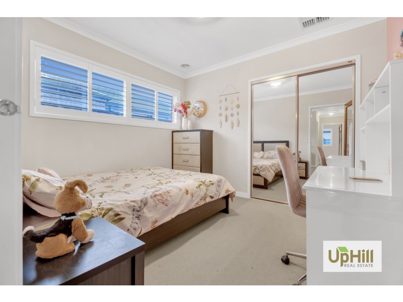 7 Huntley Street, Cranbourne North VIC 3977