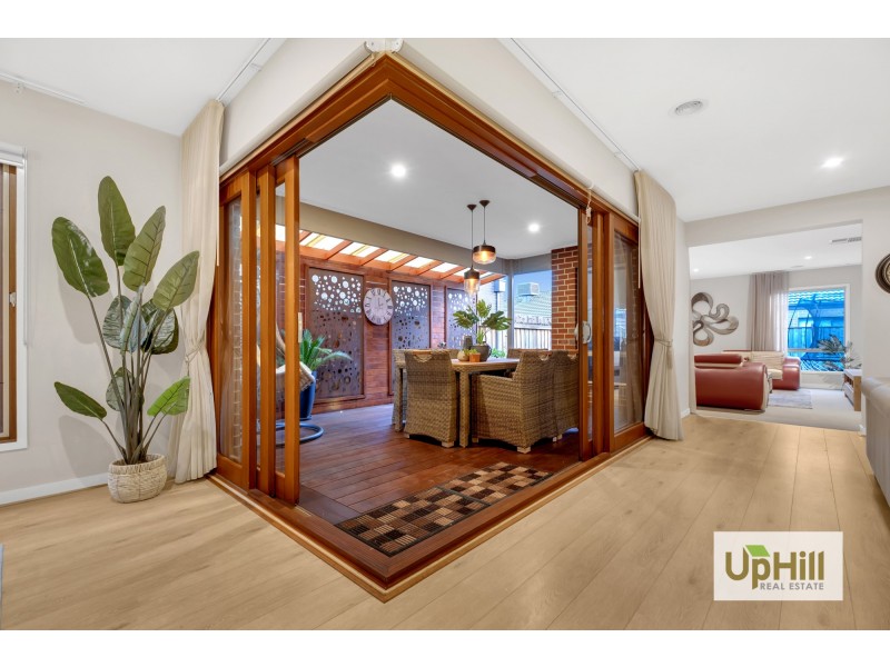 7 Huntley Street, Cranbourne North VIC 3977