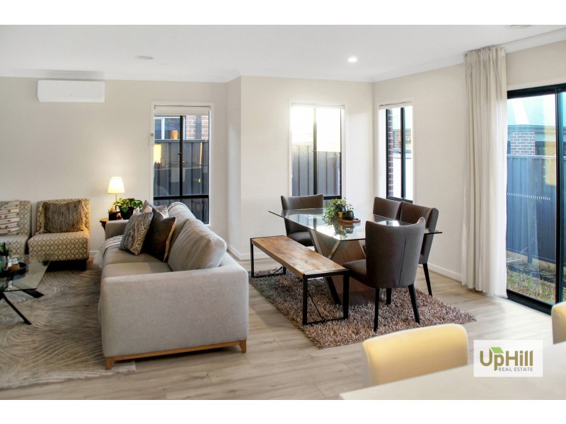 24 Yaralla Circuit, Clyde VIC 3978