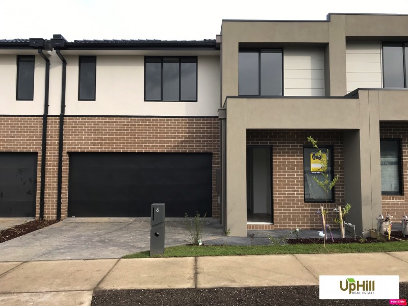 6 Evica Road, Clyde North VIC 3978