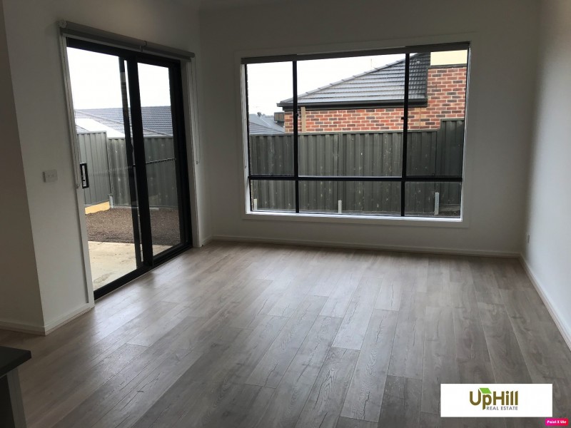 6 Evica Road, Clyde North VIC 3978