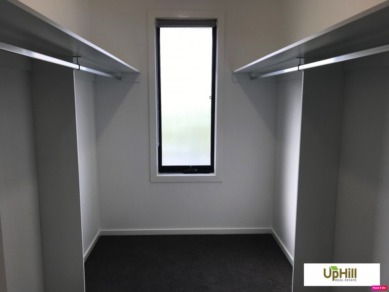 6 Evica Road, Clyde North VIC 3978