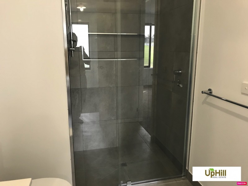 6 Evica Road, Clyde North VIC 3978