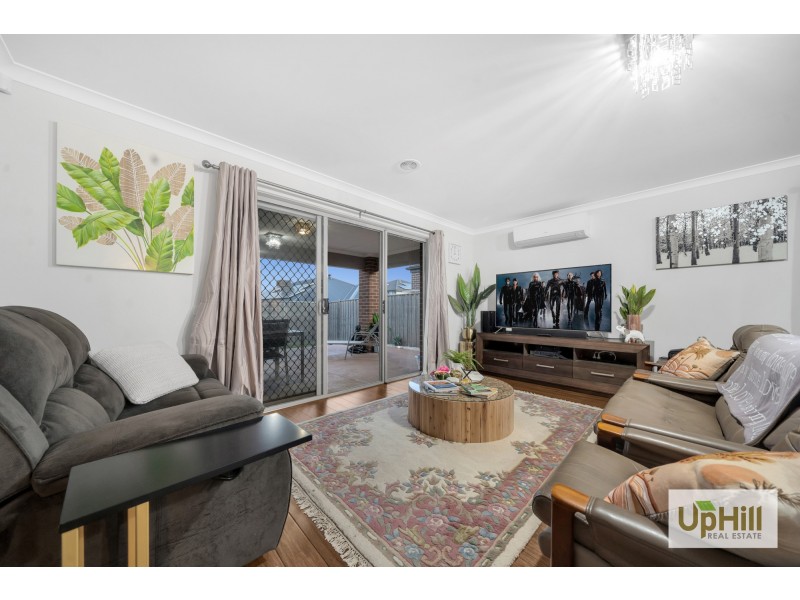 15 EVERARD AVENUE, Clyde North VIC 3978