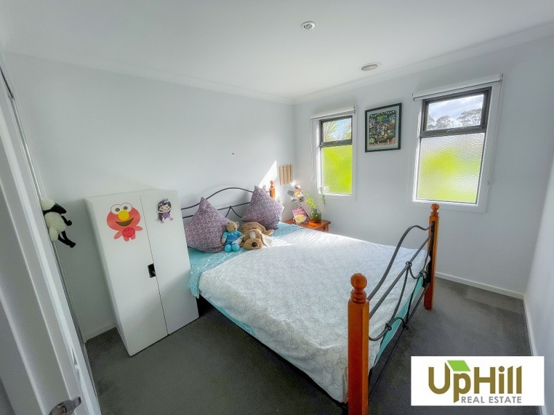 19/17 Golden Elm Way, Lyndhurst VIC 3975