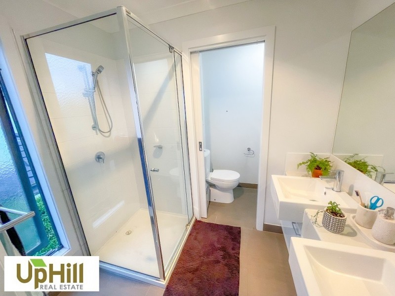19/17 Golden Elm Way, Lyndhurst VIC 3975