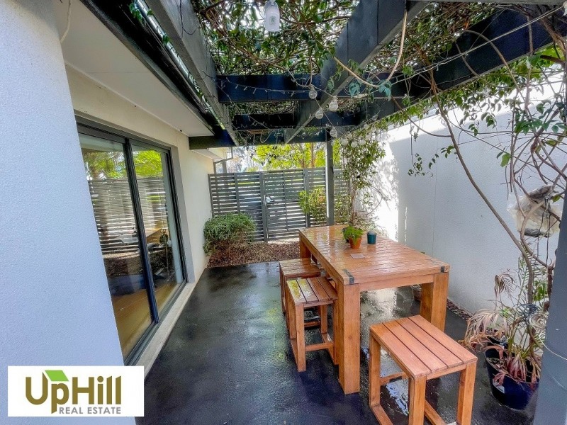 19/17 Golden Elm Way, Lyndhurst VIC 3975
