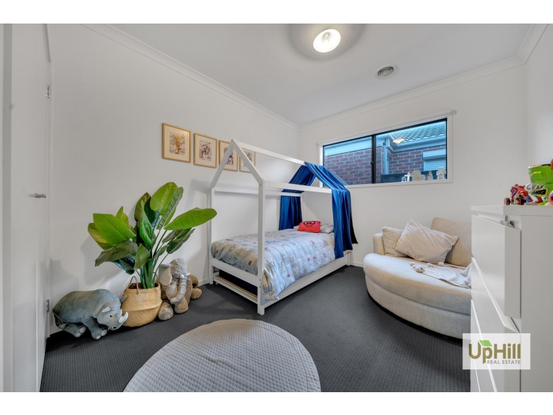 15 Marblelight Way, Clyde North VIC 3978