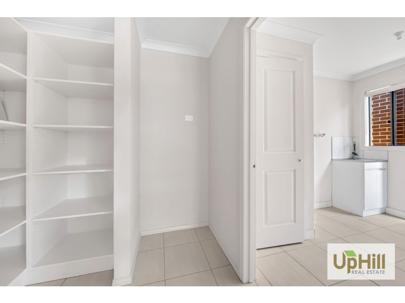 17 LANGSHAN ROAD, Clyde North VIC 3978