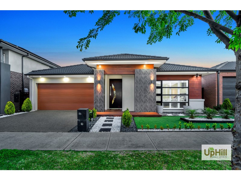 86 Deoro Parade, Clyde North VIC 3978