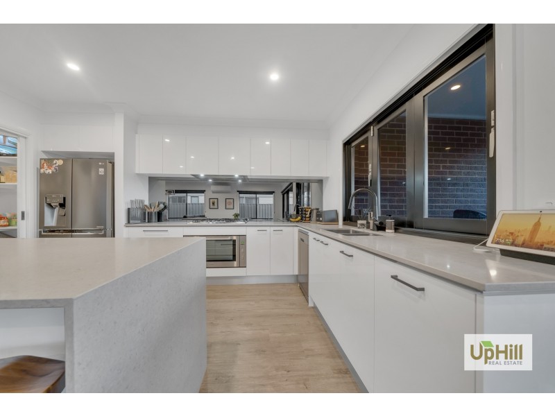 57 Timberline Parkway, Pakenham VIC 3810