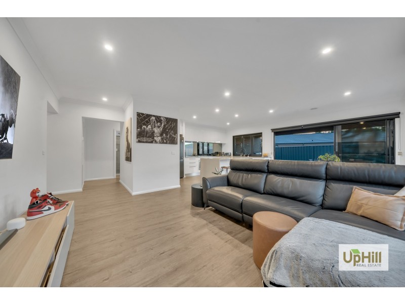 57 Timberline Parkway, Pakenham VIC 3810