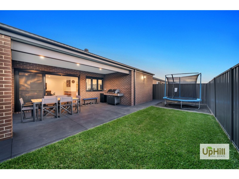 57 Timberline Parkway, Pakenham VIC 3810