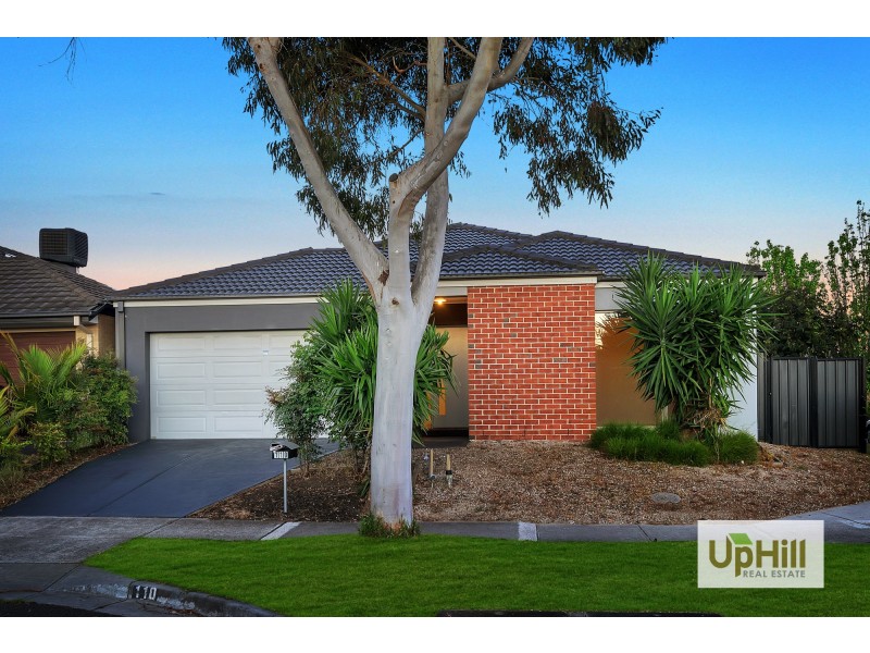 110 Selandra Boulevard, Clyde North VIC 3978