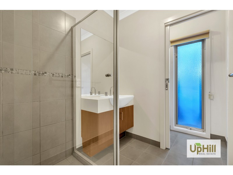 110 Selandra Boulevard, Clyde North VIC 3978