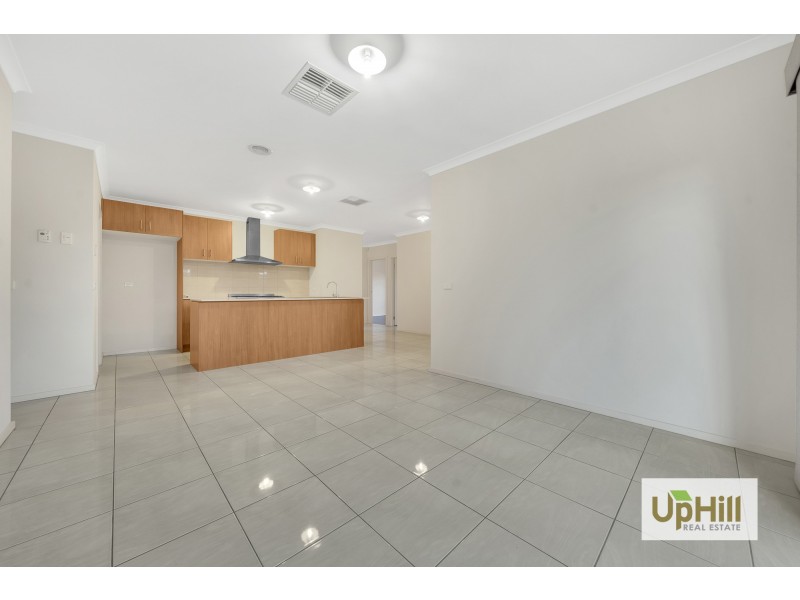 110 Selandra Boulevard, Clyde North VIC 3978