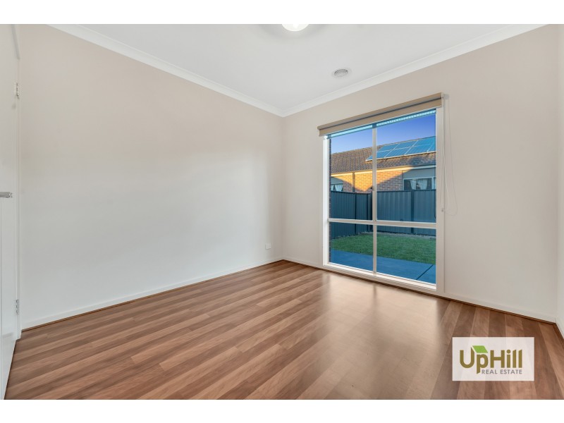 110 Selandra Boulevard, Clyde North VIC 3978