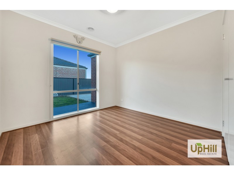 110 Selandra Boulevard, Clyde North VIC 3978