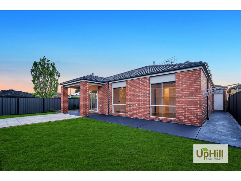 110 Selandra Boulevard, Clyde North VIC 3978