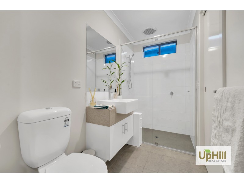 21 Pedro St, Clyde North VIC 3978