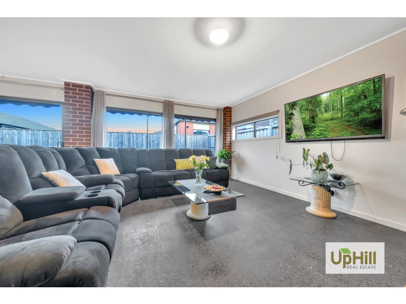 21 Pedro St, Clyde North VIC 3978