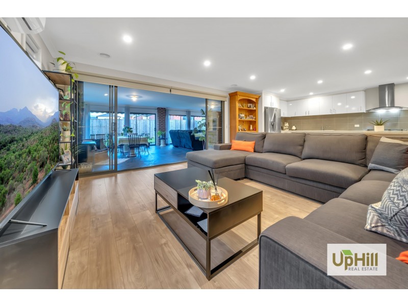 21 Pedro St, Clyde North VIC 3978