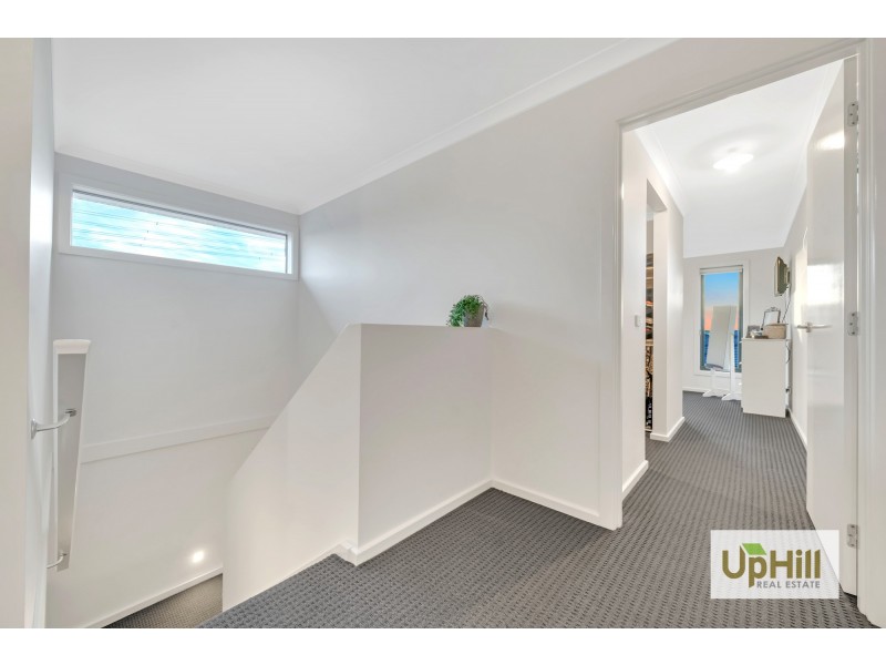 21 Pedro St, Clyde North VIC 3978