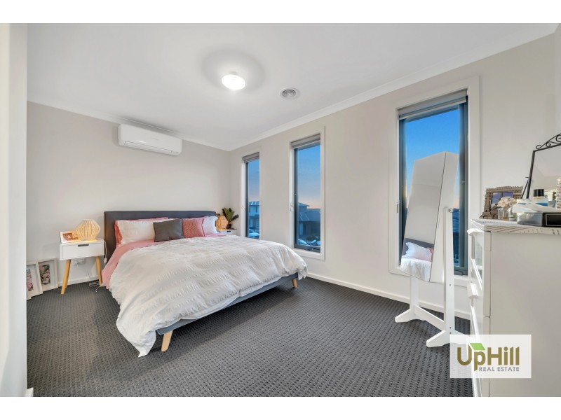 21 Pedro St, Clyde North VIC 3978