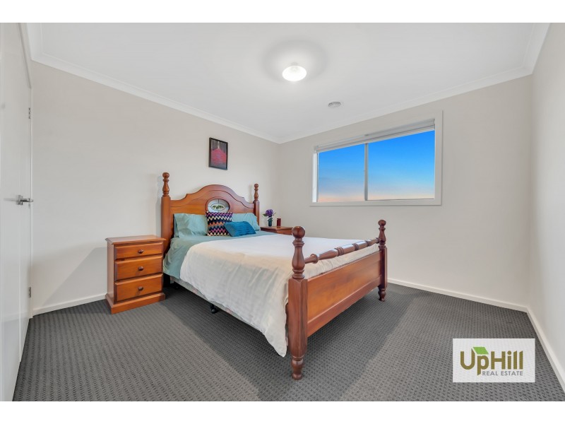 21 Pedro St, Clyde North VIC 3978