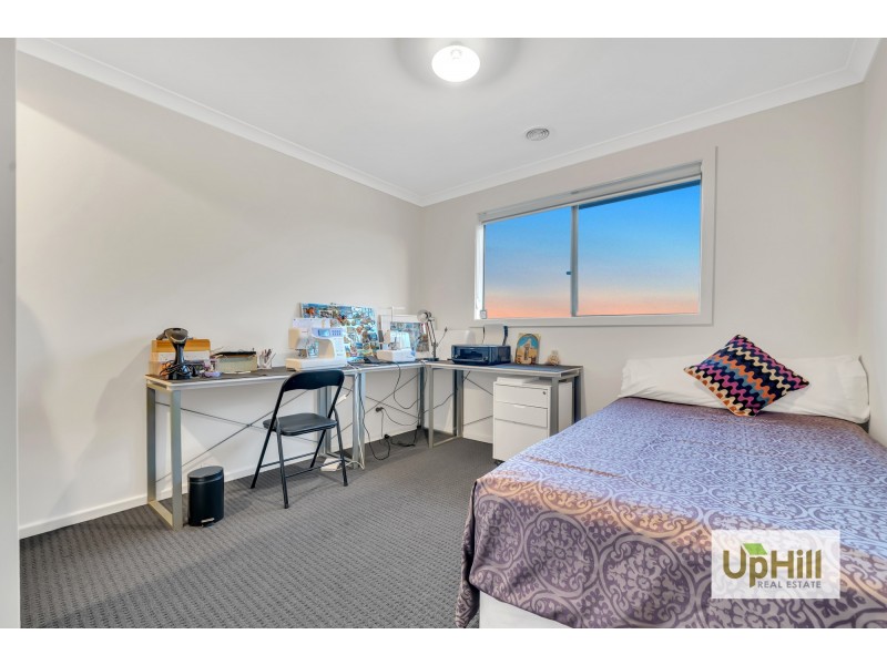 21 Pedro St, Clyde North VIC 3978