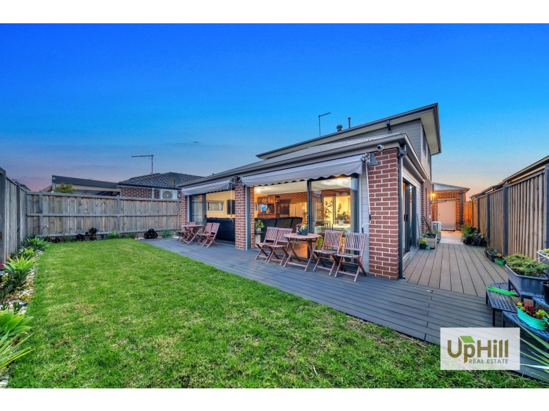 21 Pedro St, Clyde North VIC 3978
