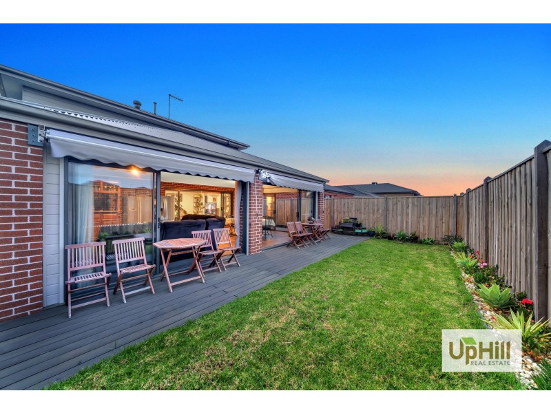 21 Pedro St, Clyde North VIC 3978