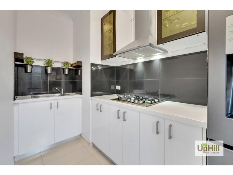 17 Nixon Drive, Berwick VIC 3806