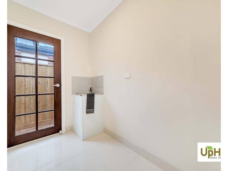 21 Swallowtail Avenue, Clyde North VIC 3978