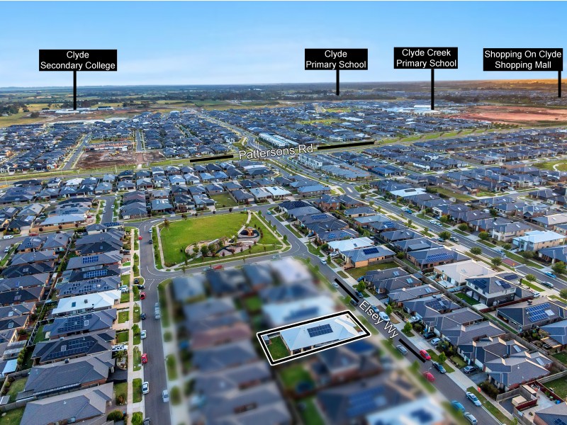 8 Elsey Way, Clyde North VIC 3978