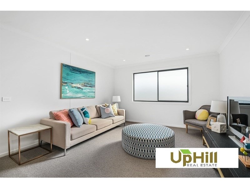 18 Hillwood Street, Clyde VIC 3978