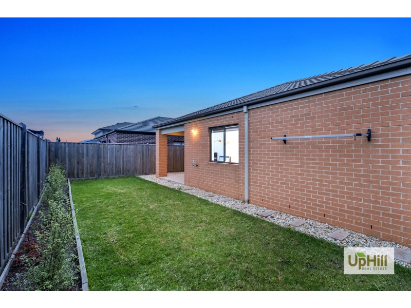 56 Chambers Crescent, Cranbourne North VIC 3977