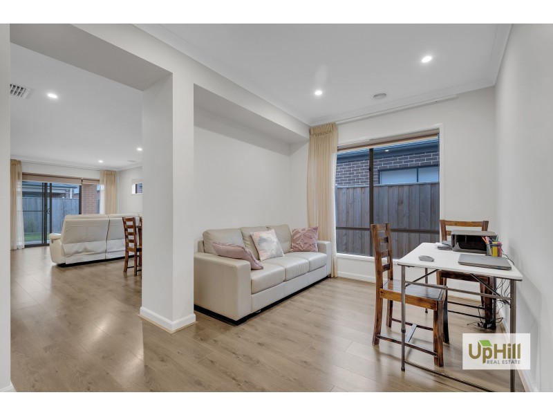 56 Chambers Crescent, Cranbourne North VIC 3977