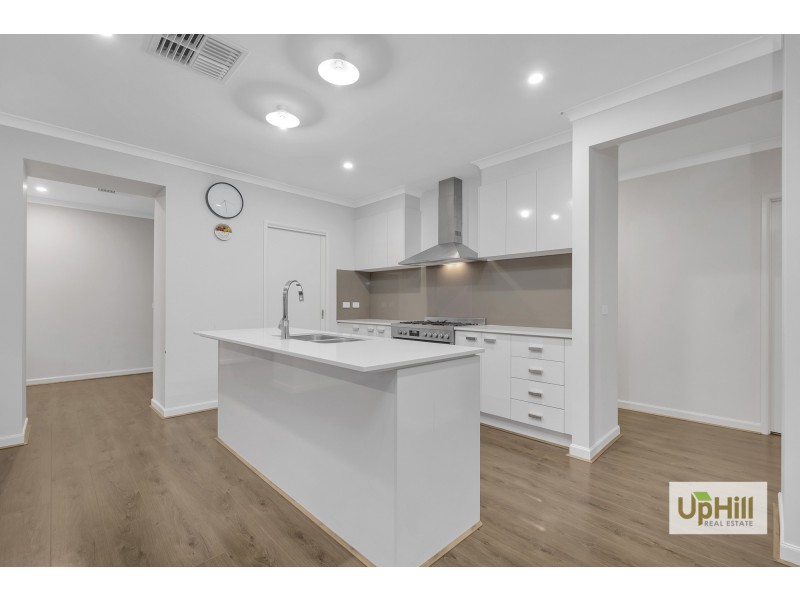 56 Chambers Crescent, Cranbourne North VIC 3977