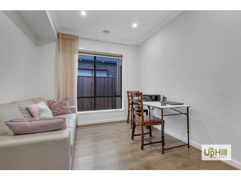 56 Chambers Crescent, Cranbourne North VIC 3977