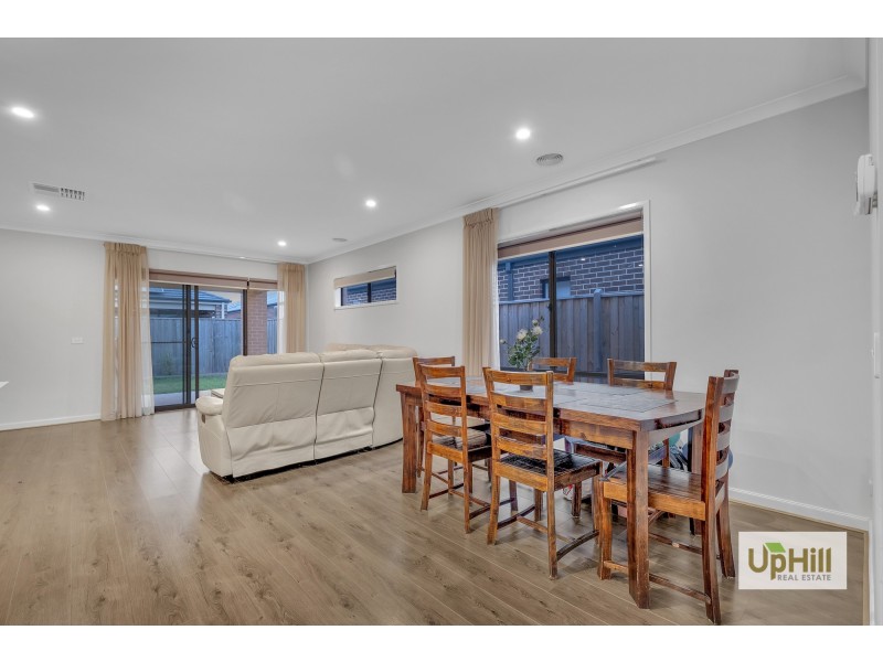 56 Chambers Crescent, Cranbourne North VIC 3977