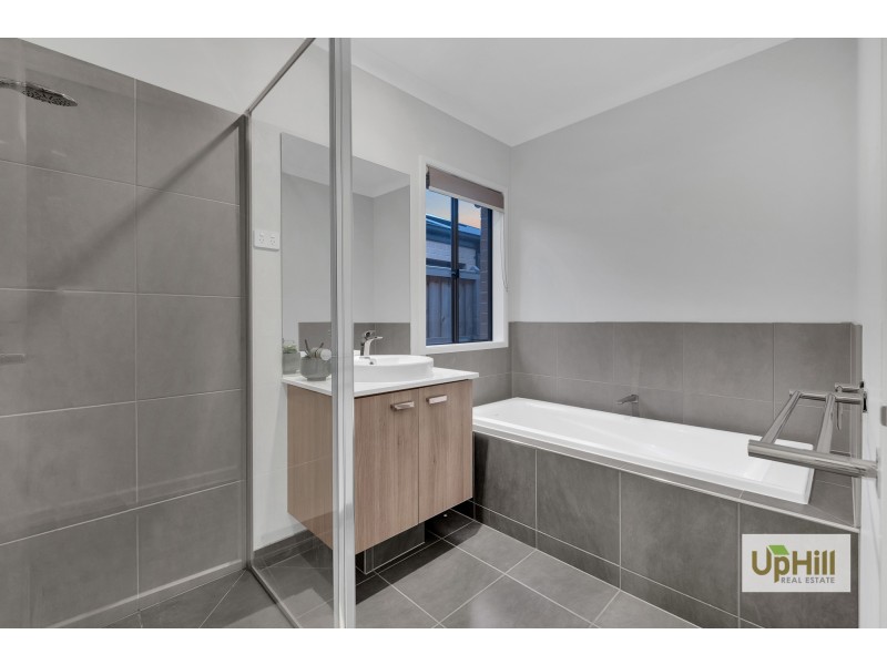 56 Chambers Crescent, Cranbourne North VIC 3977