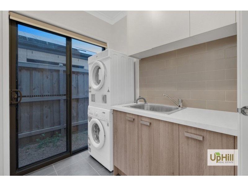 56 Chambers Crescent, Cranbourne North VIC 3977