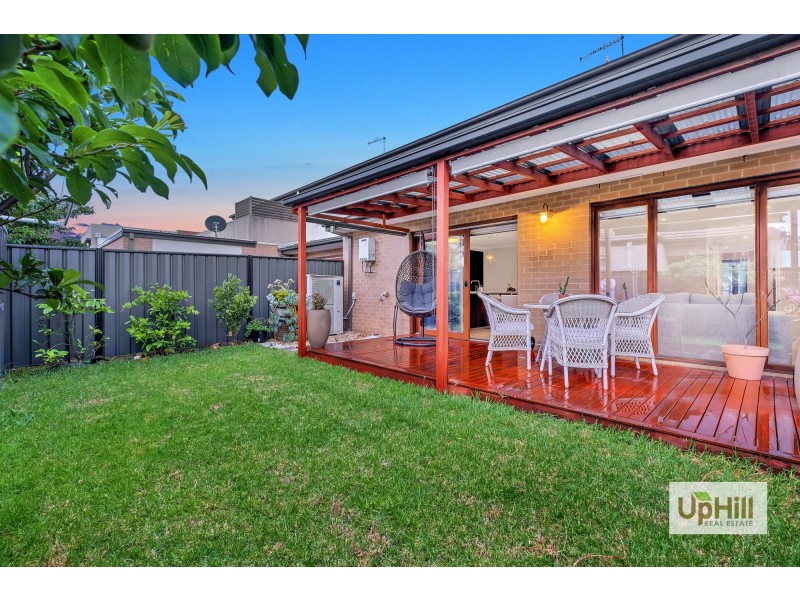 16 Selandra Boulevard, Clyde North VIC 3978