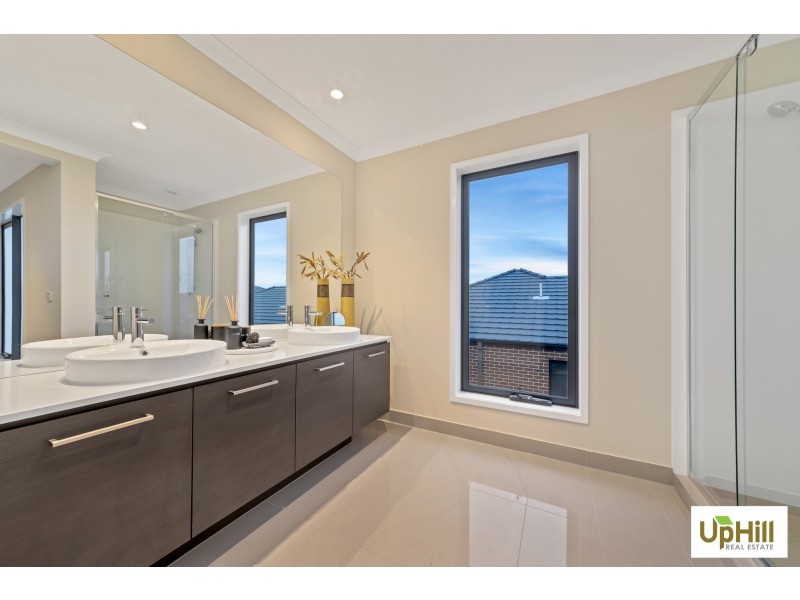 3/35 Manuka road, Berwick VIC 3806