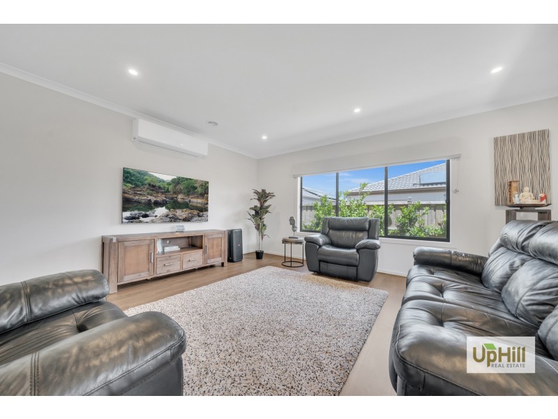 7 Chicory Chase, Narre Warren VIC 3805